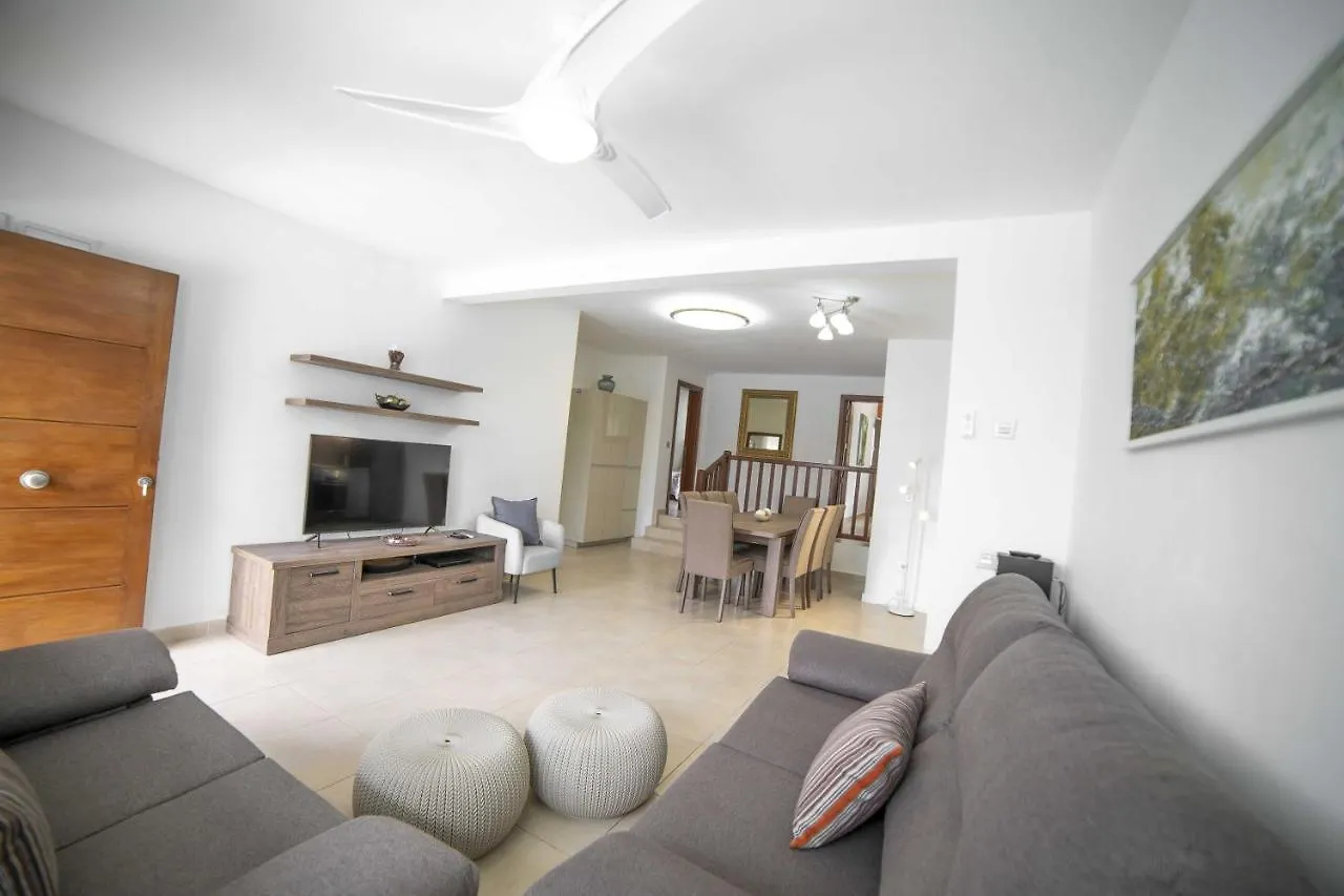 Villa Amanda 4 Bedrooms Jacuzzi And Heated Pool Pool Table Great Holiday House Puerto del Carmen   Puerto del Carmen (Lanzarote)